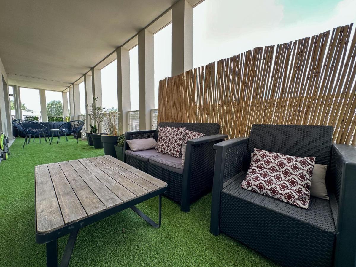 דירות מונטבראן Loggia Dream Jacuzzi מראה חיצוני תמונה